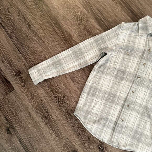 Faherty Women's Legend Sweater Shirt - Picture 2 of 9